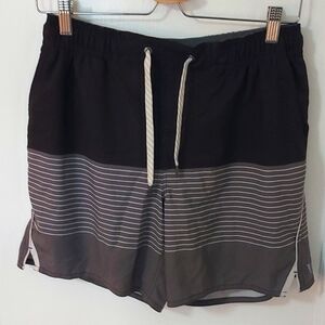 Vuori shorts with liner